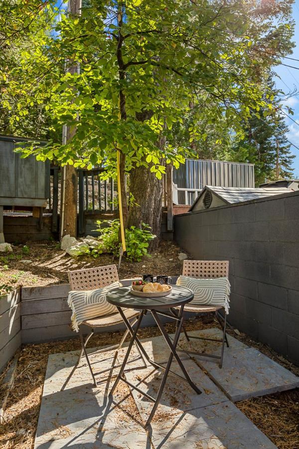 Romantic & Family Friendly Chalet In The Woods เลคแอร์โรว์เฮด ภายนอก รูปภาพ