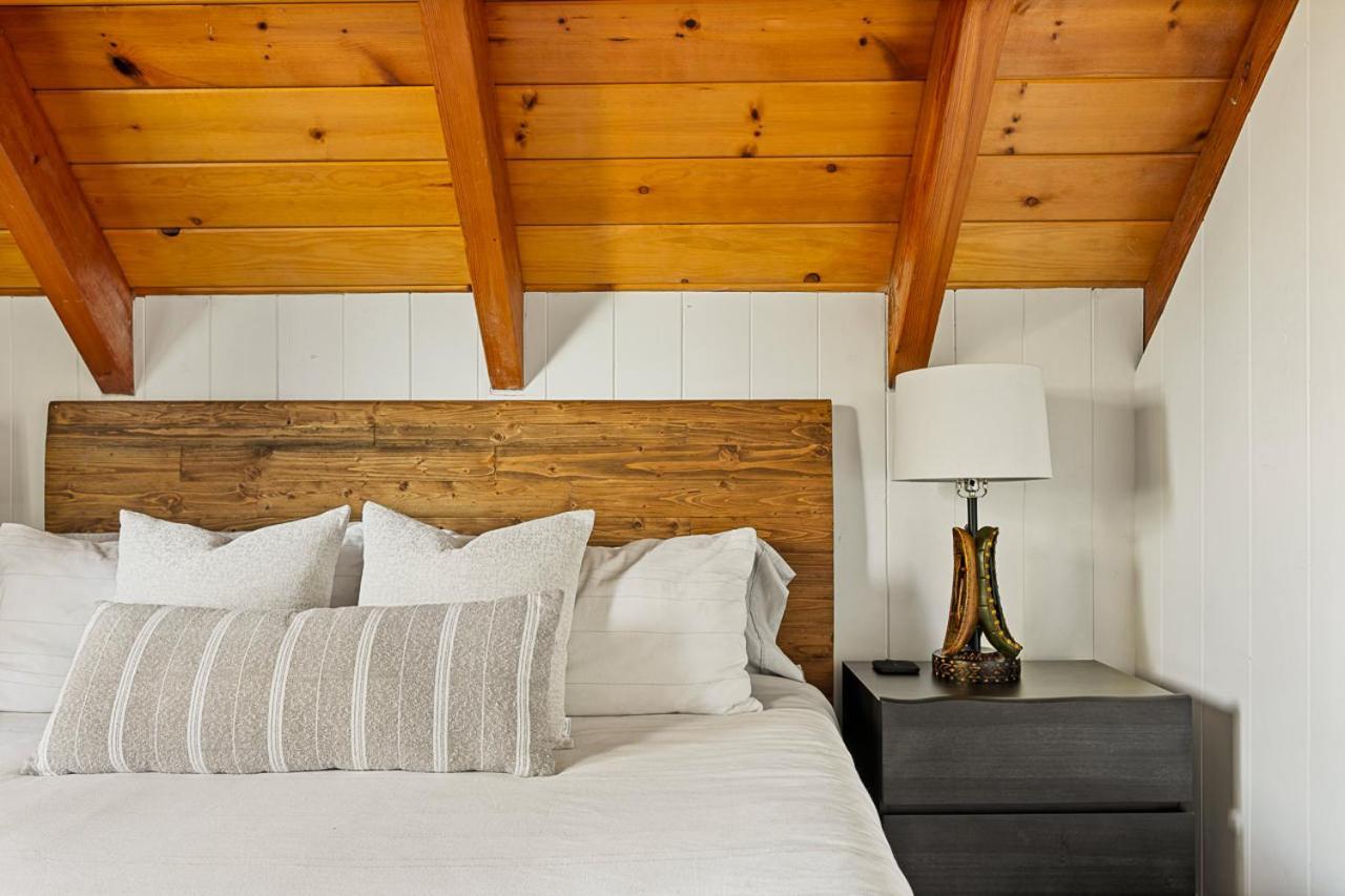 Romantic & Family Friendly Chalet In The Woods เลคแอร์โรว์เฮด ภายนอก รูปภาพ