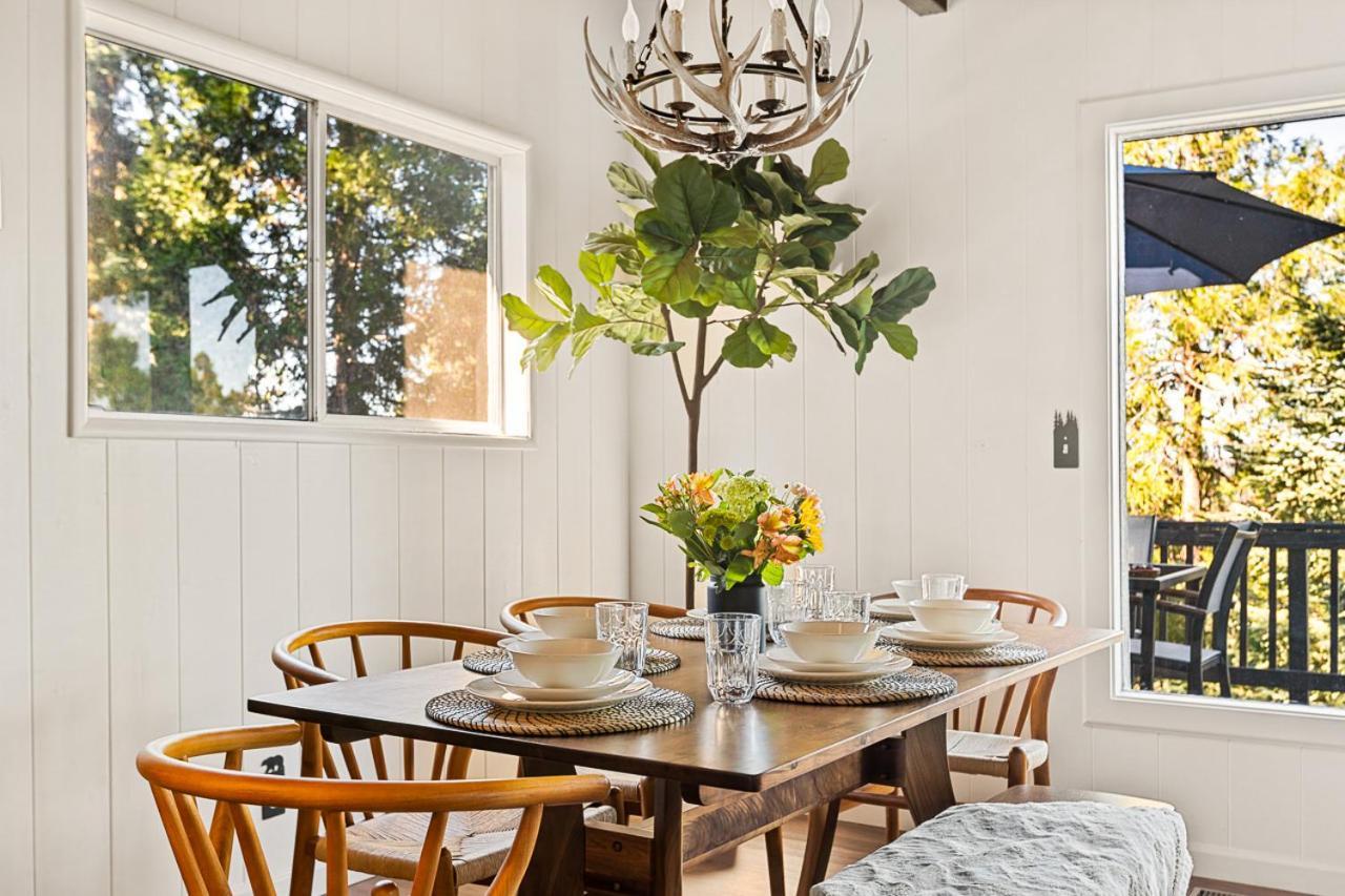 Romantic & Family Friendly Chalet In The Woods เลคแอร์โรว์เฮด ภายนอก รูปภาพ