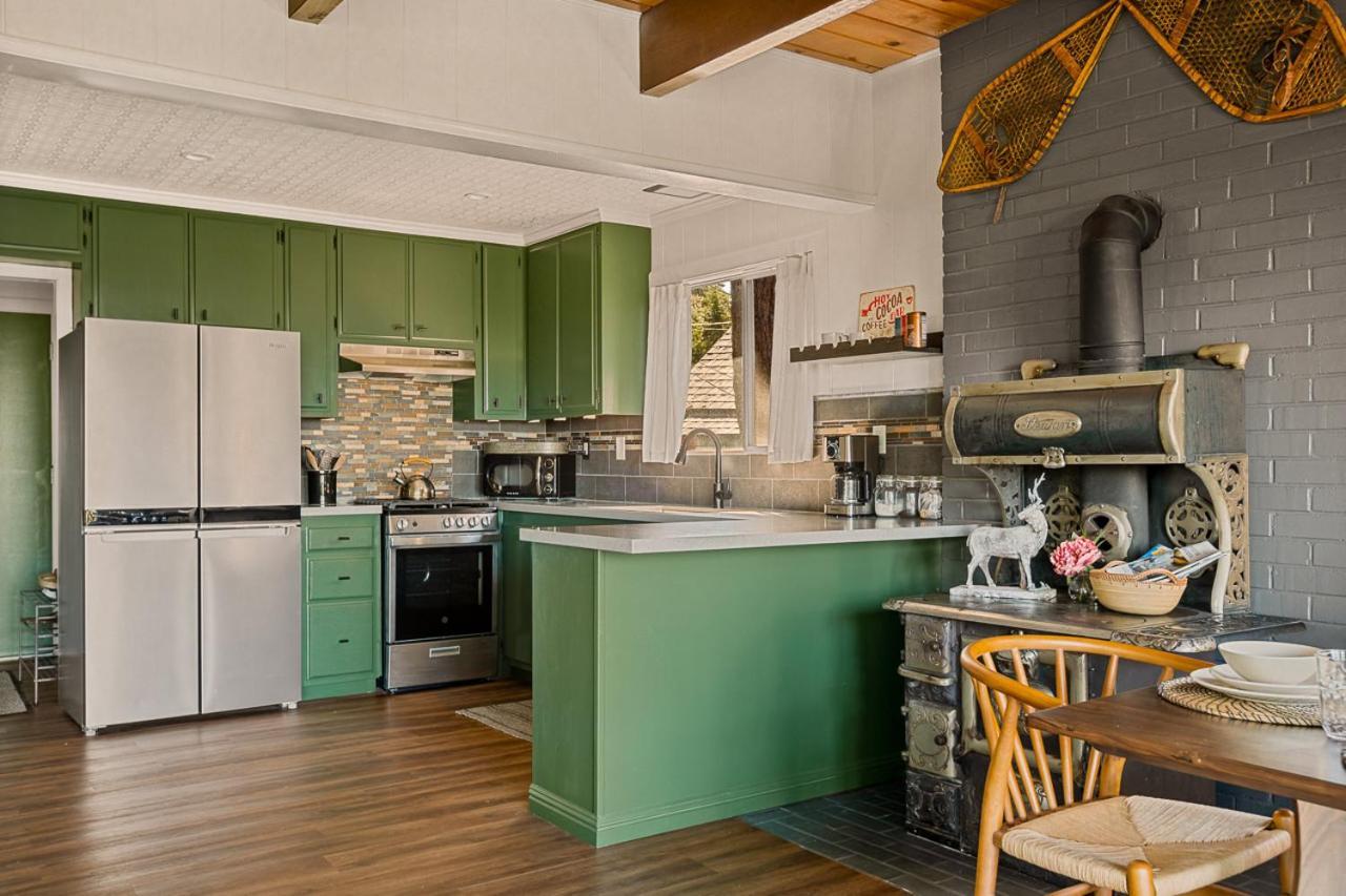 Romantic & Family Friendly Chalet In The Woods เลคแอร์โรว์เฮด ภายนอก รูปภาพ