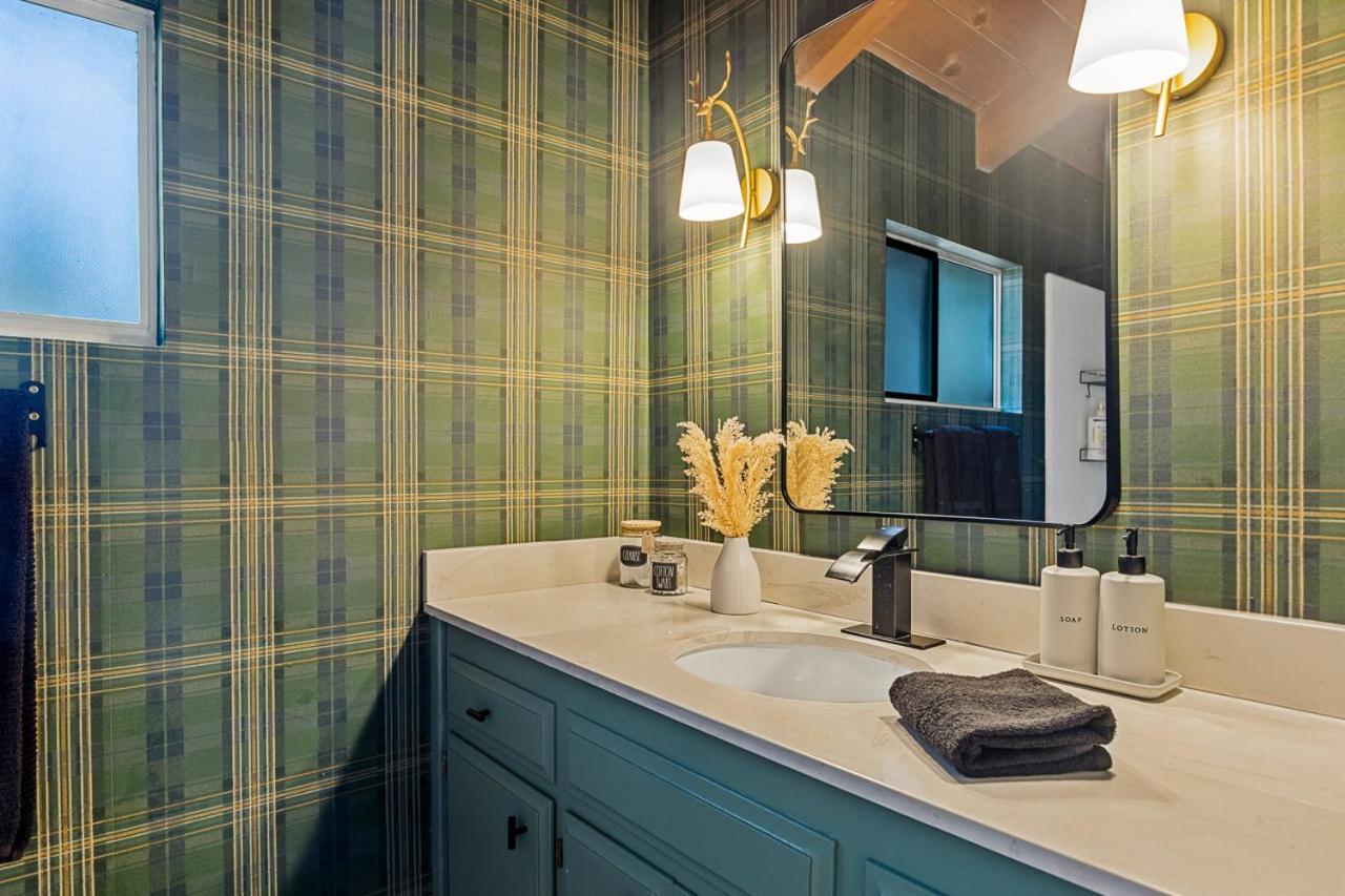 Romantic & Family Friendly Chalet In The Woods เลคแอร์โรว์เฮด ภายนอก รูปภาพ